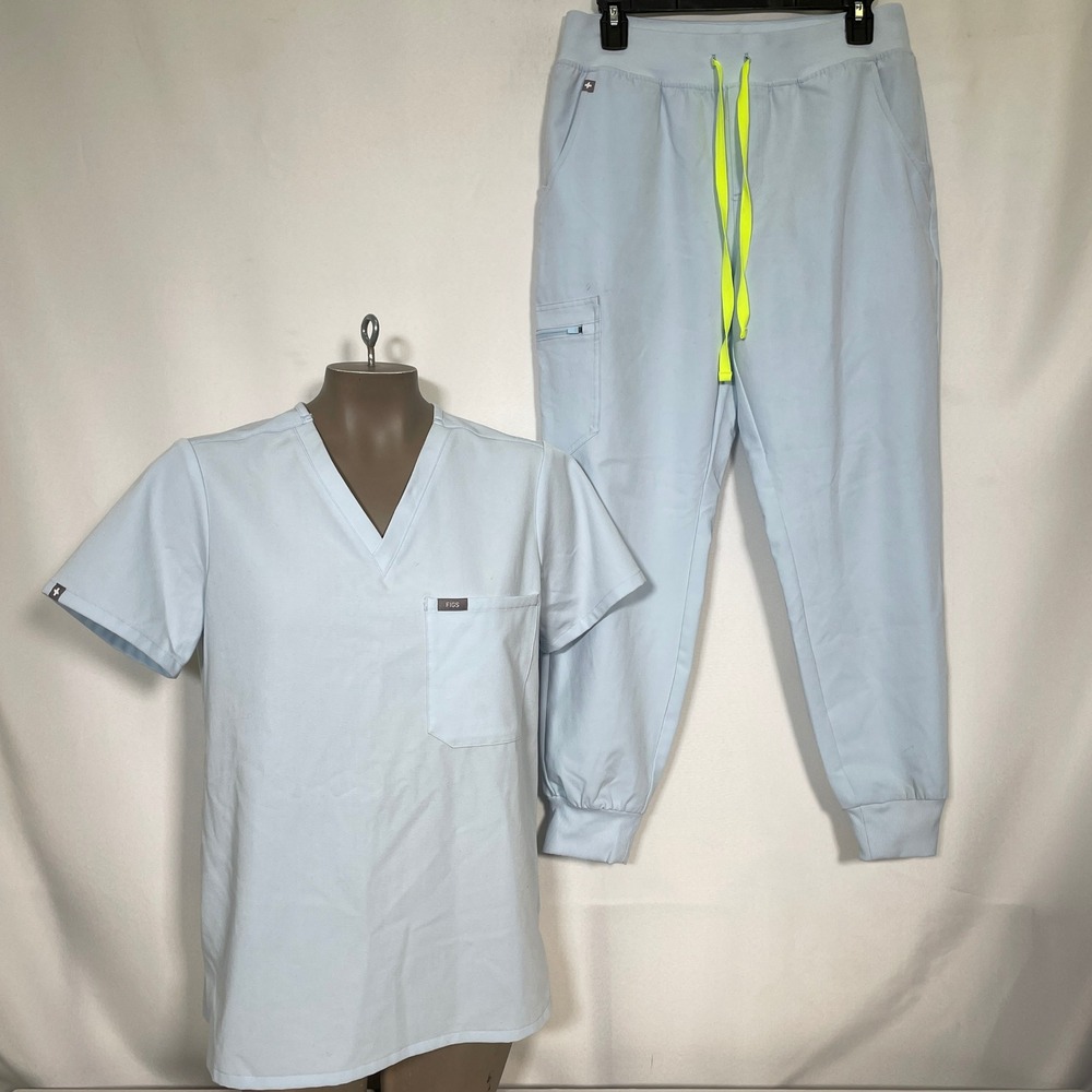 FIGS Technical Collection Light Blue Top & Jogger Pants Scrub Set Women's MEDIUM